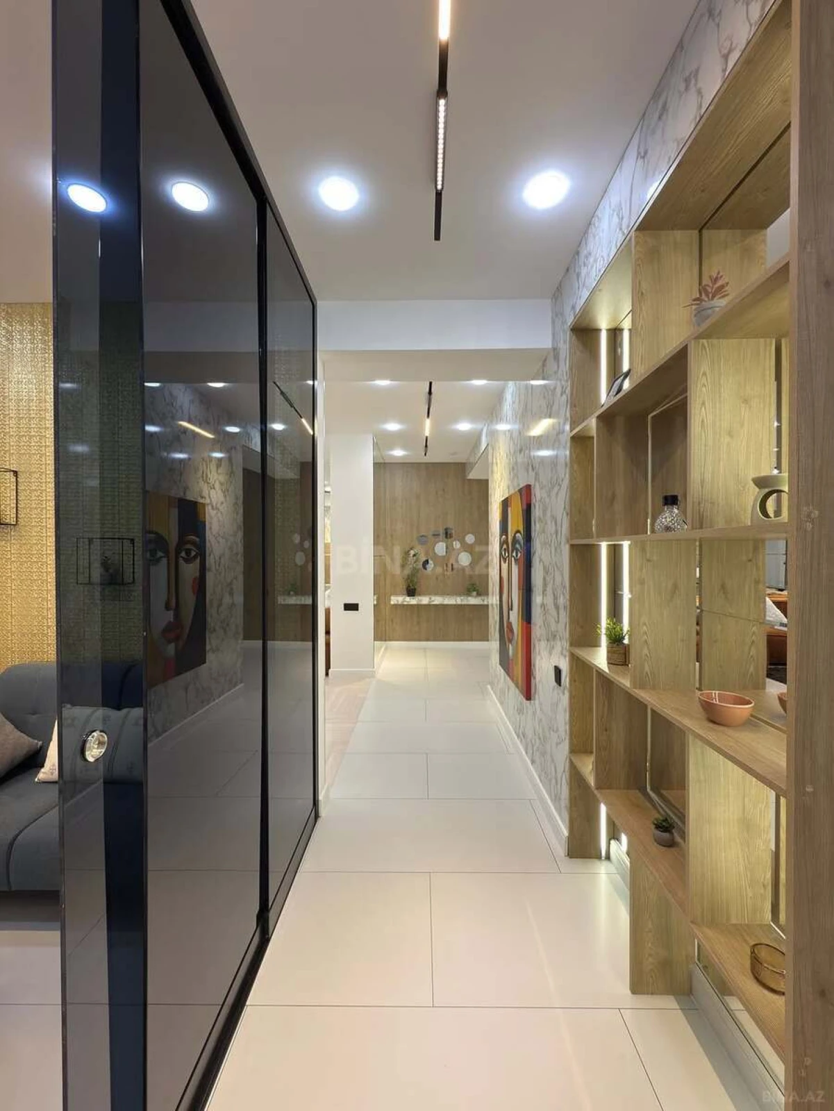 Satılır 3 otaqlı mənzil 117 m²