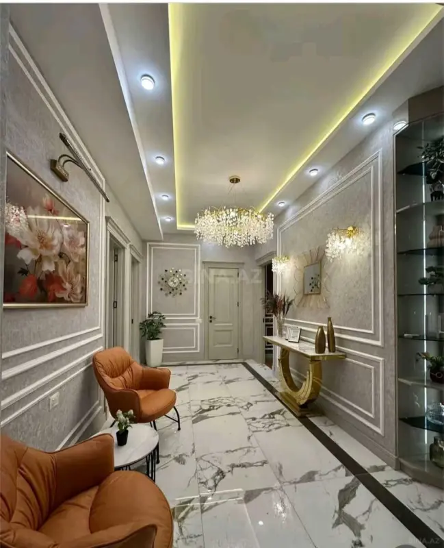 Satılır 3 otaqlı mənzil 130 m²