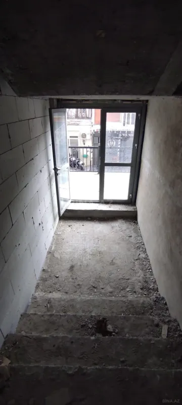 Satılır obyekt 136 m²