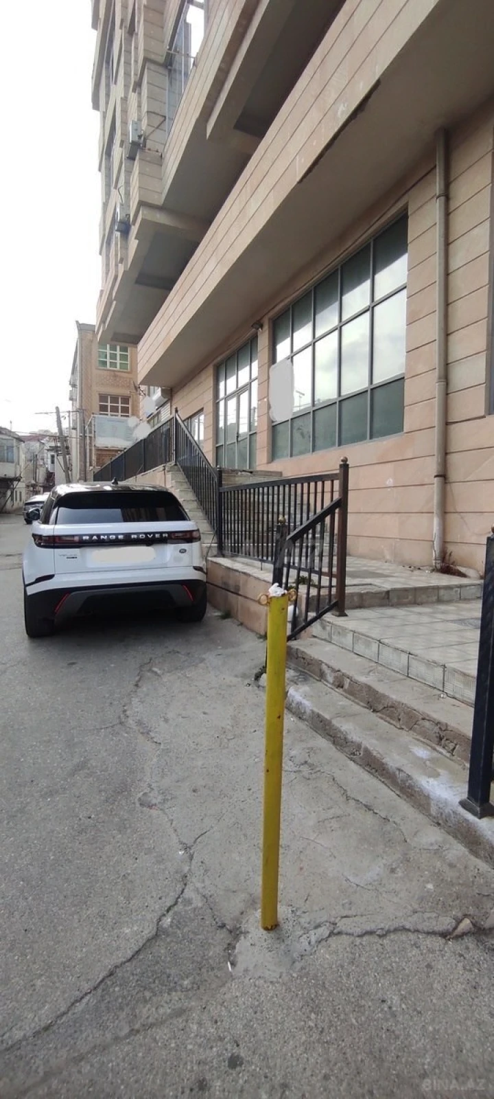 Satılır obyekt 136 m²