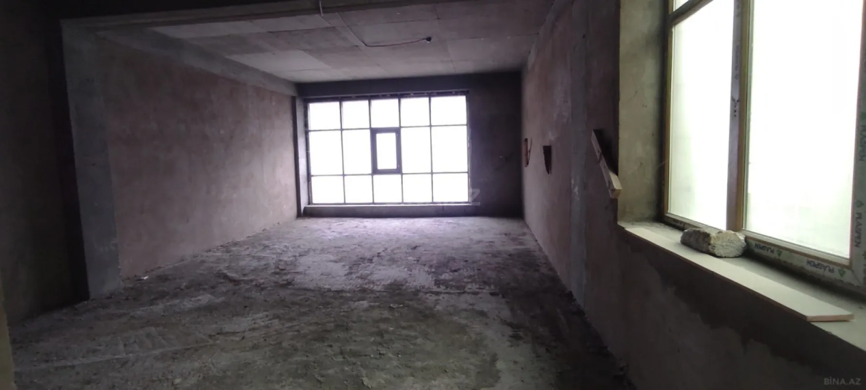 Satılır obyekt 136 m²