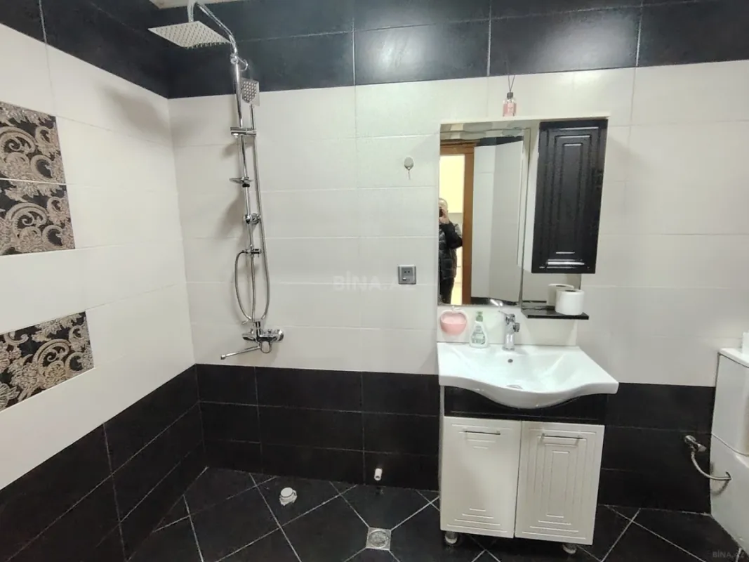 Satılır 2 otaqlı mənzil 65 m²