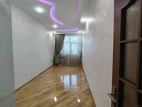 Satılır 2 otaqlı mənzil 65 m²