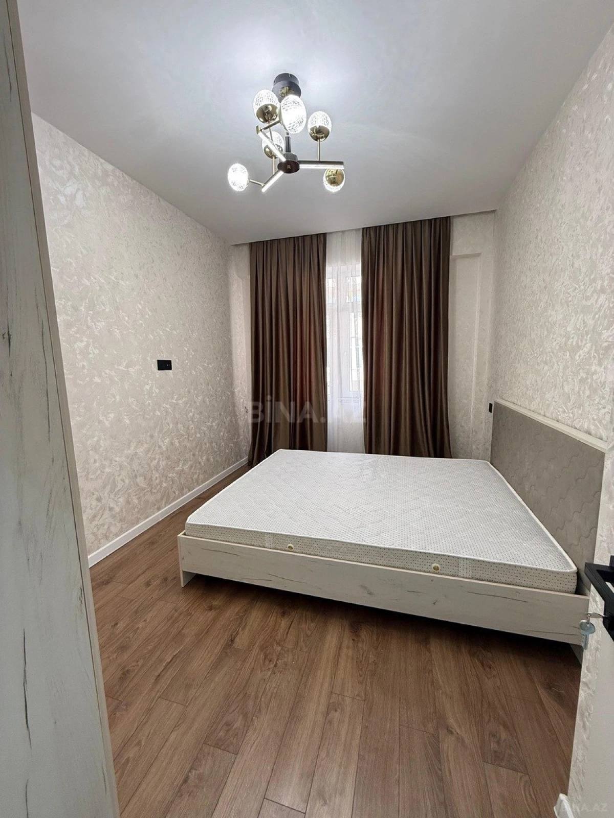 Satılır 2 otaqlı mənzil 60 m²