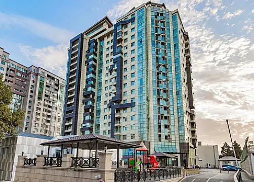 Satılır 3 otaqlı mənzil 135 m² — Bakı 3 otaq 135.00 m²