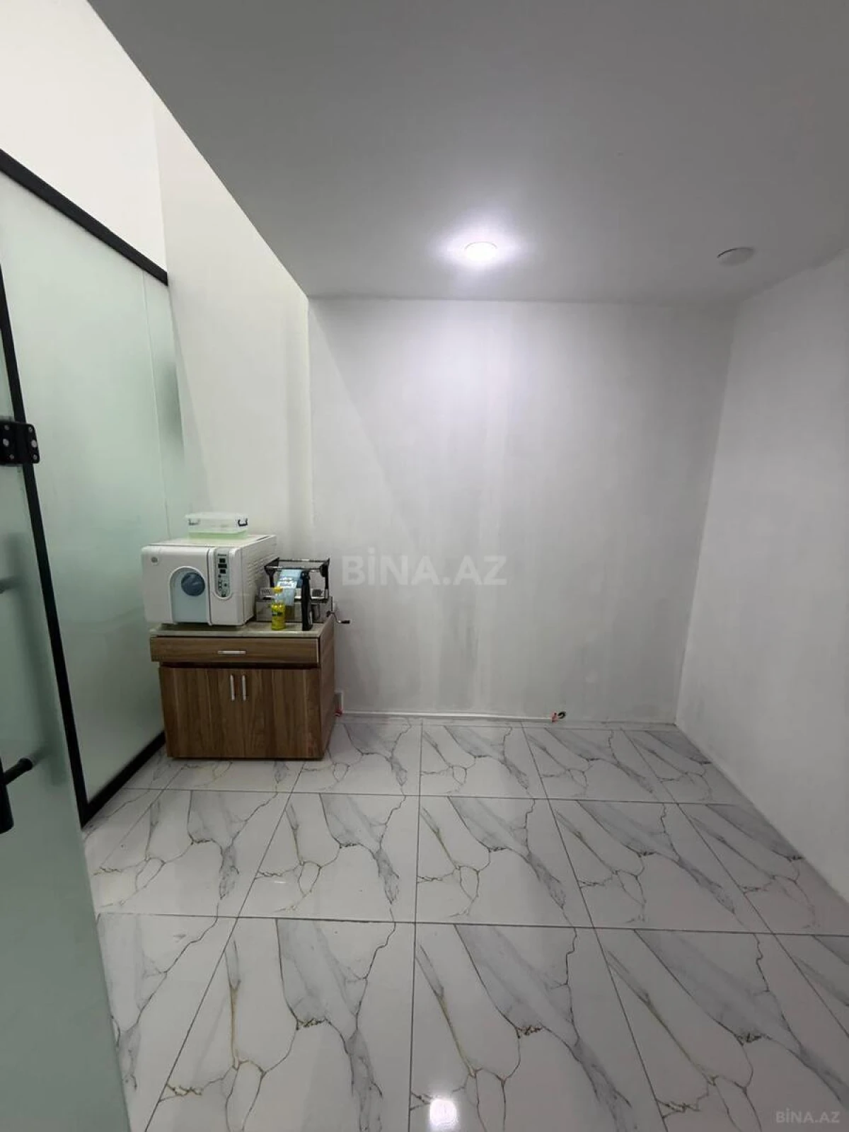 Satılır obyekt 70 m²