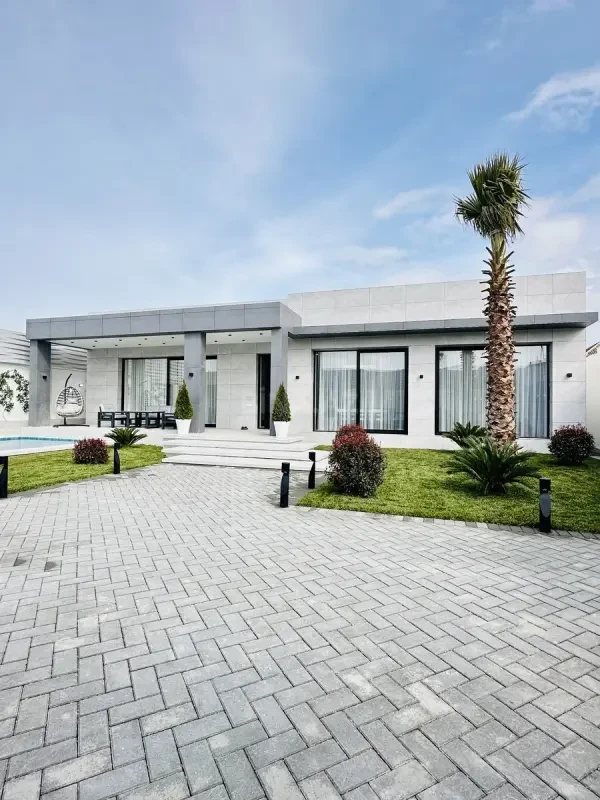 Satılır 5 otaqlı həyət evi 250 m²
