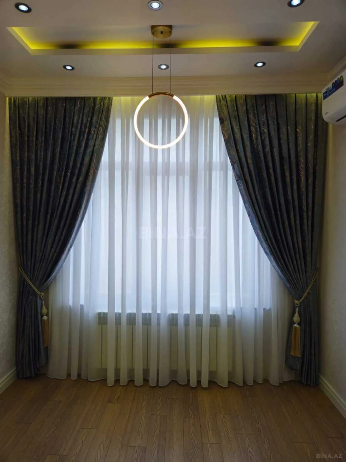 Satılır 3 otaqlı mənzil 95 m²