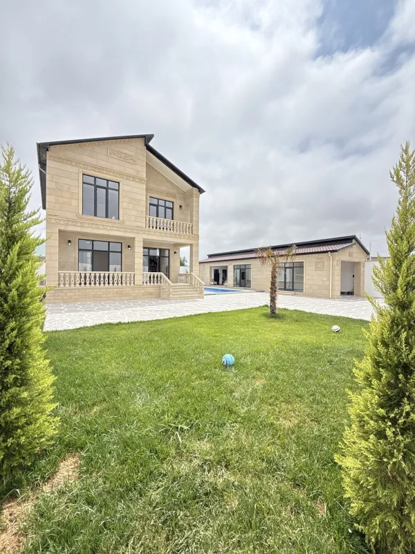 Satılır 5 otaqlı həyət evi 250 m²