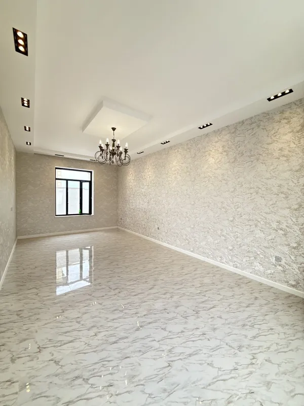 Satılır 5 otaqlı həyət evi 250 m²