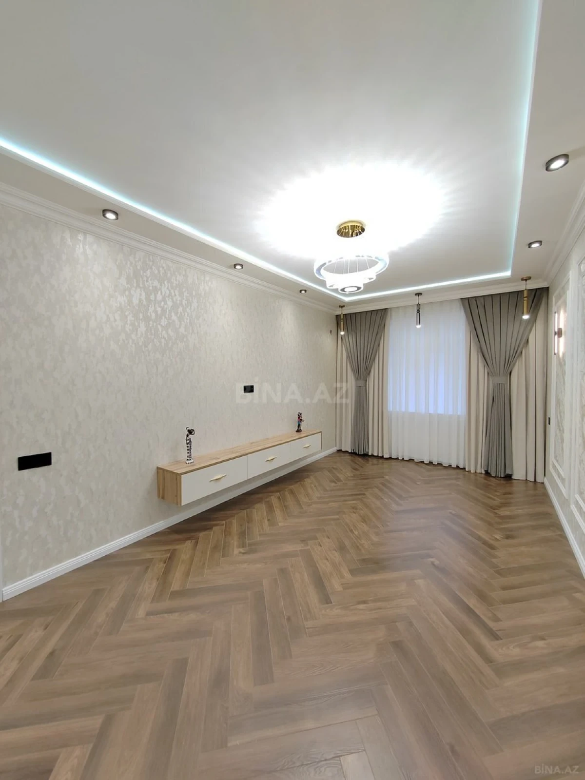Satılır 3 otaqlı mənzil 75 m²