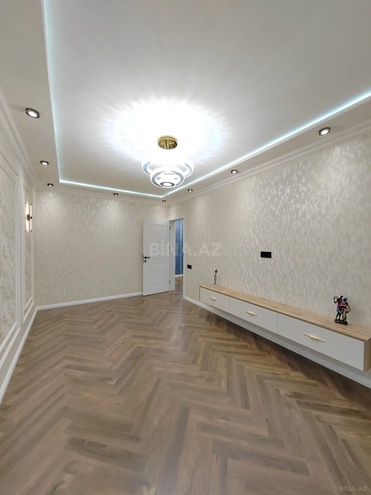 Satılır 3 otaqlı mənzil 75 m²
