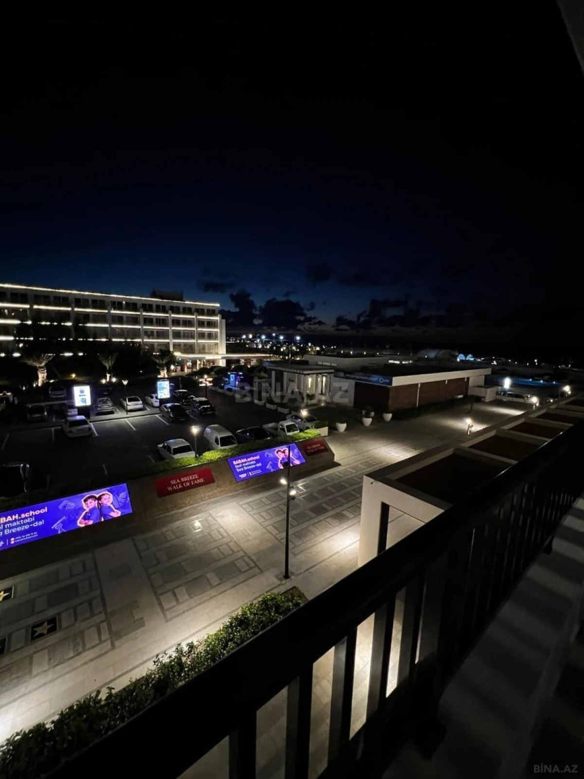 Kirayə verilir 2 otaqlı mənzil 90 m²