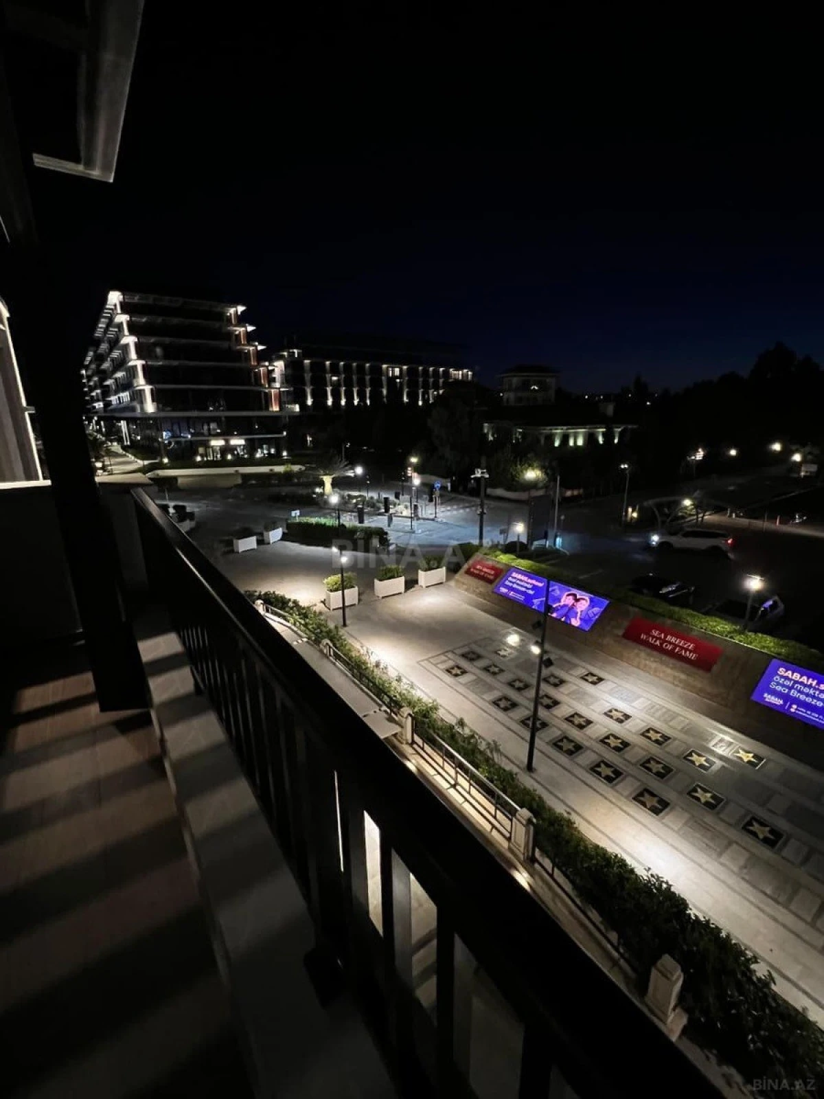 Kirayə verilir 2 otaqlı mənzil 90 m²