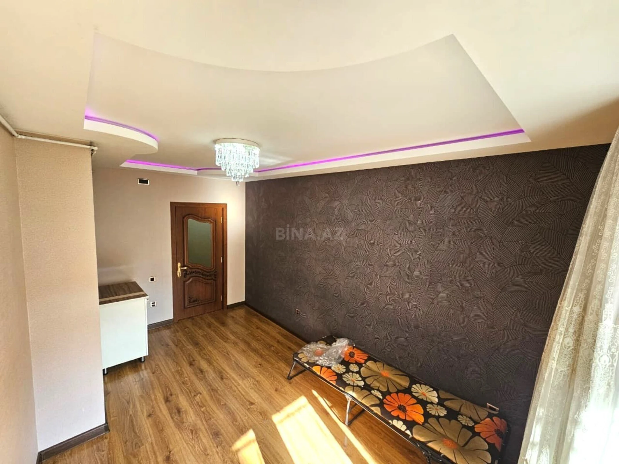 Satılır 3 otaqlı mənzil 105 m²