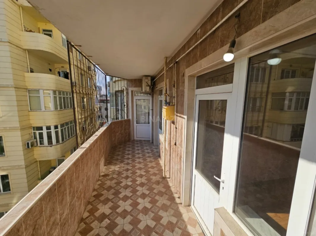 Satılır 3 otaqlı mənzil 105 m²