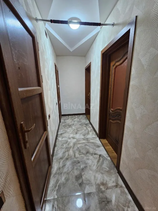 Satılır 3 otaqlı mənzil 105 m²