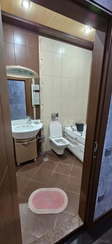 Kirayə verilir 4 otaqlı mənzil 182 m²