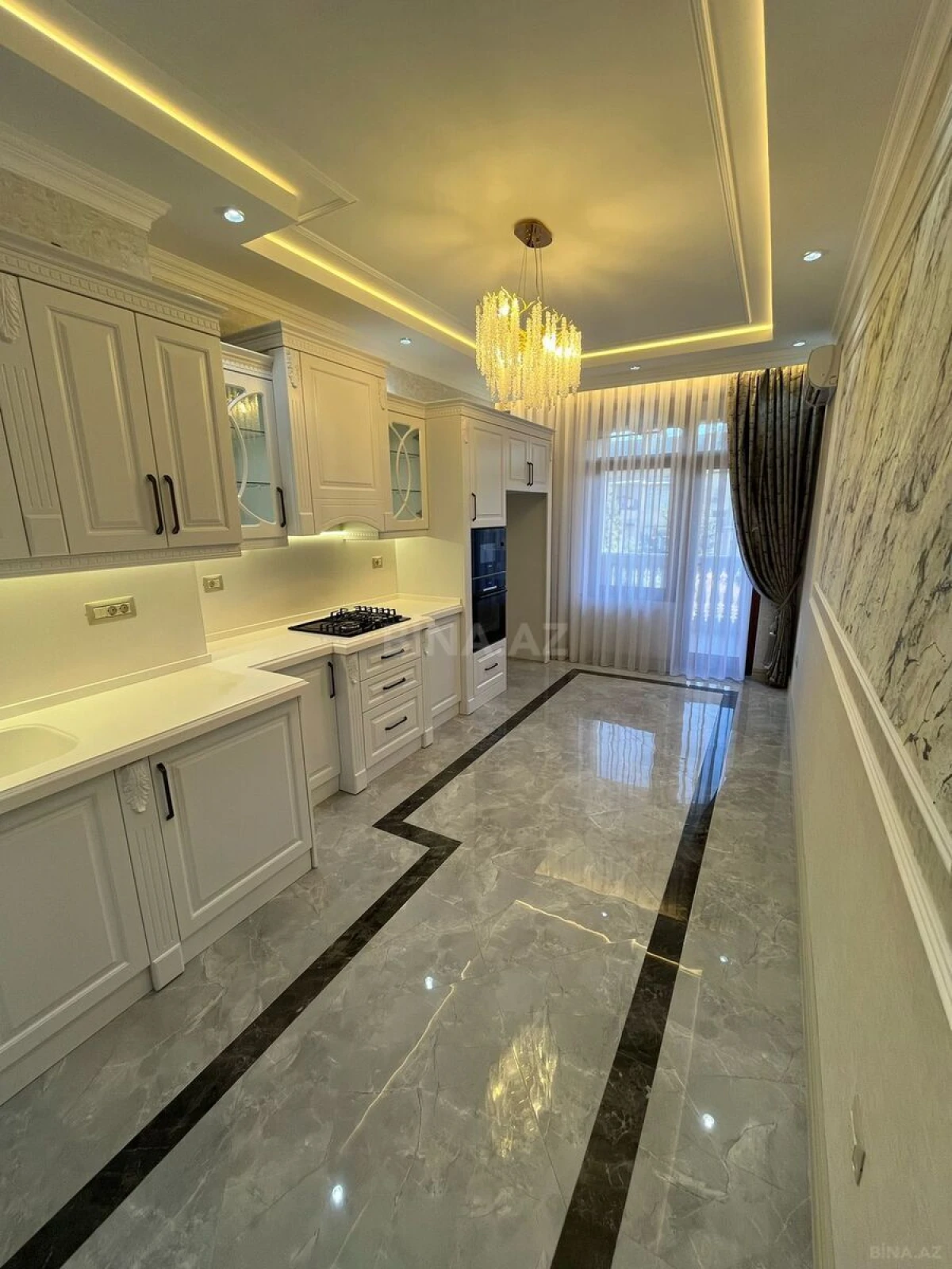 Satılır 2 otaqlı mənzil 100 m²