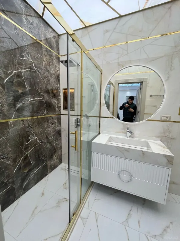 Satılır 2 otaqlı mənzil 100 m²