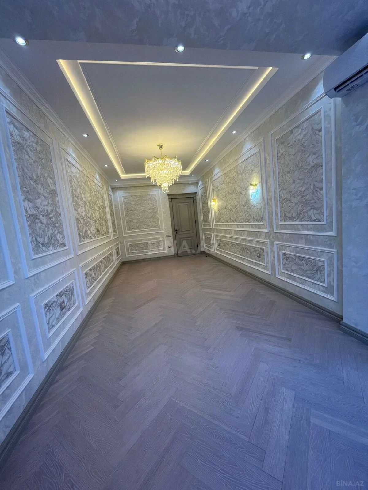 Satılır 2 otaqlı mənzil 100 m²