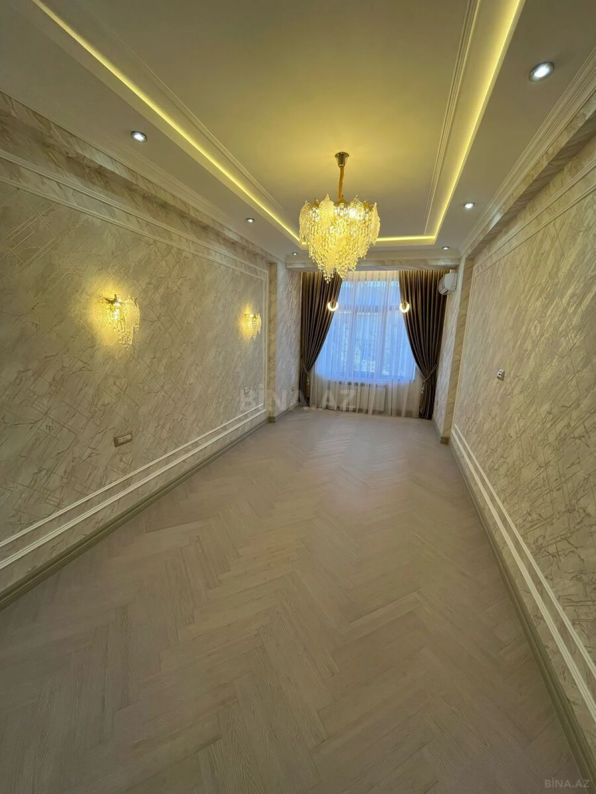 Satılır 2 otaqlı mənzil 100 m²