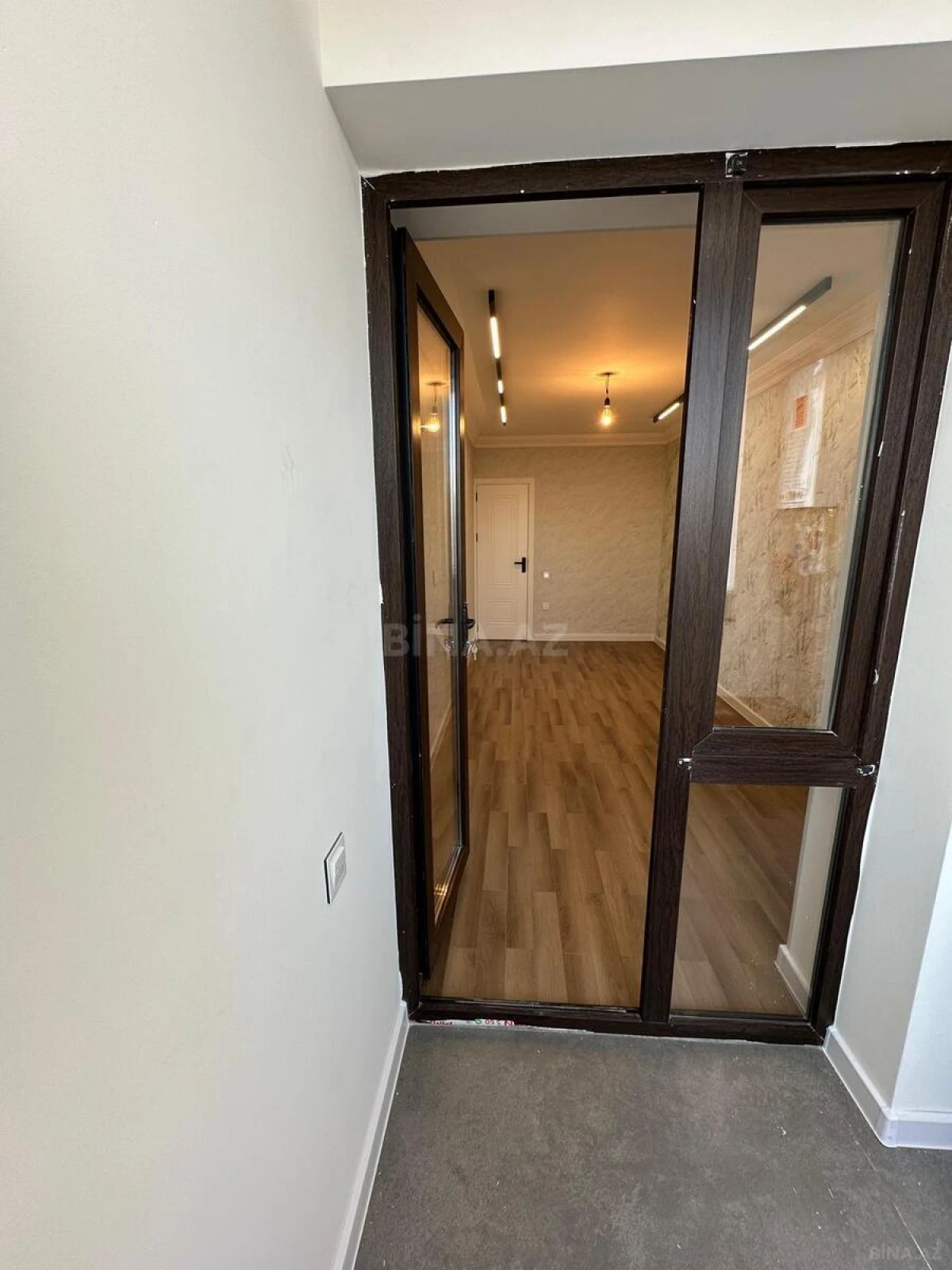 Satılır 3 otaqlı mənzil 67 m²