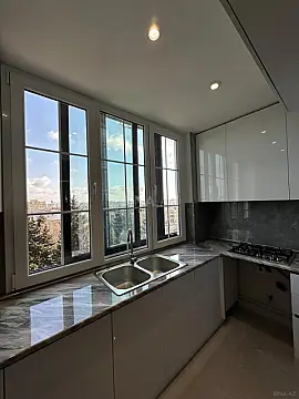 Satılır 3 otaqlı mənzil 67 m²
