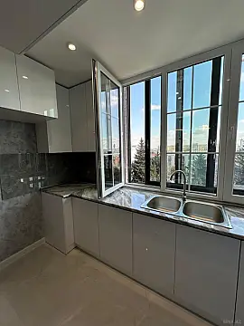 Satılır 3 otaqlı mənzil 67 m²
