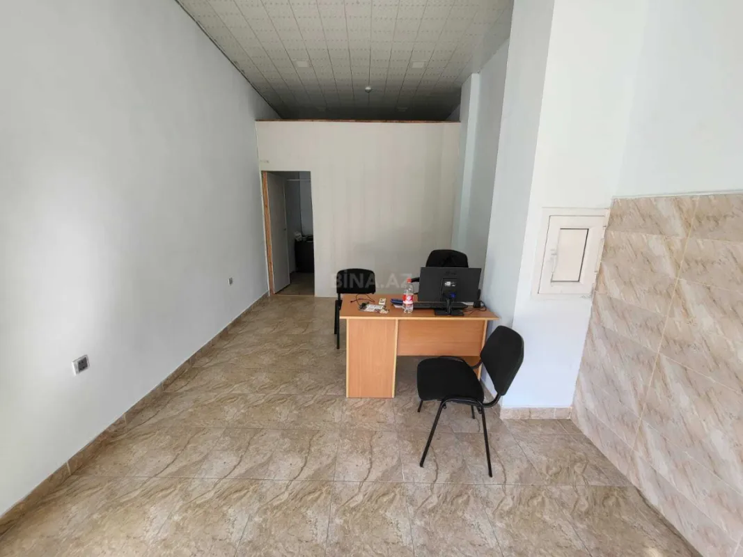 Satılır obyekt 38 m²