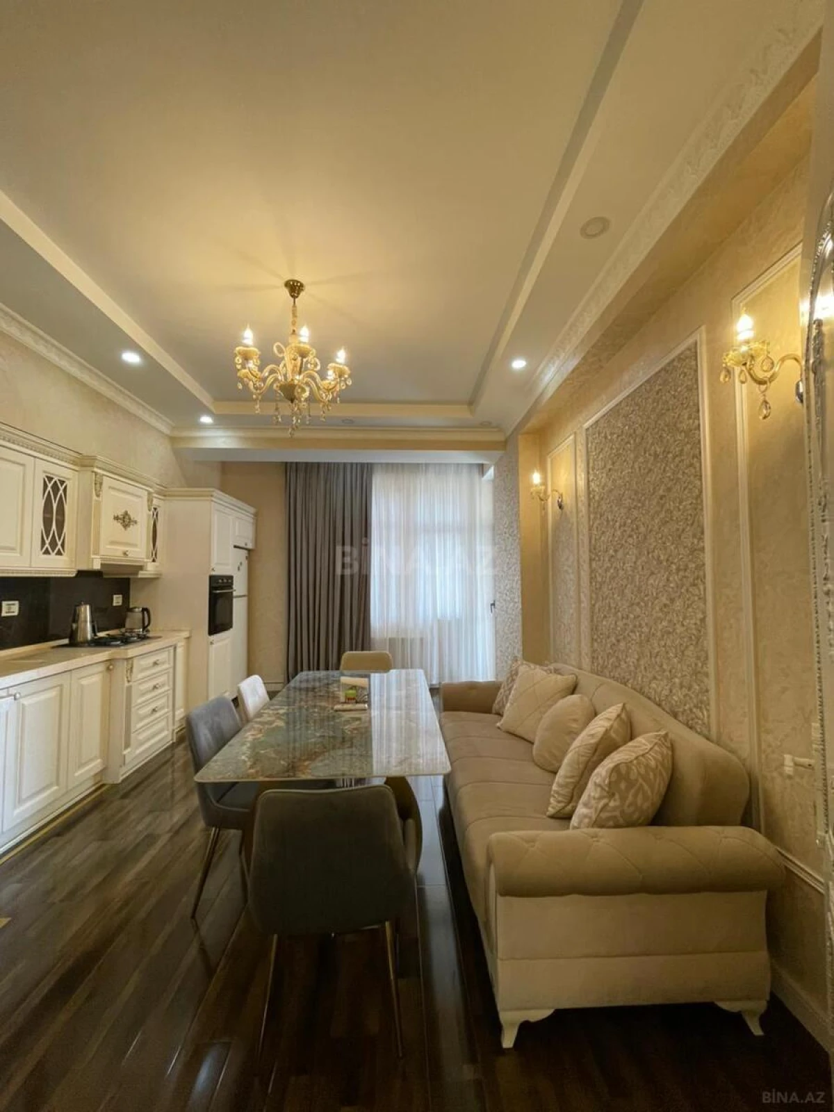 Kirayə verilir 3 otaqlı mənzil 170 m²