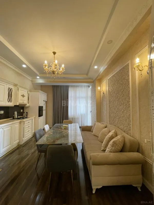 Kirayə verilir 3 otaqlı mənzil 170 m²