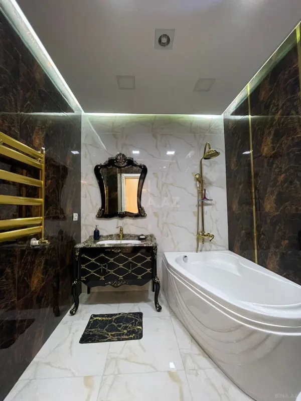 Kirayə verilir 3 otaqlı mənzil 170 m²