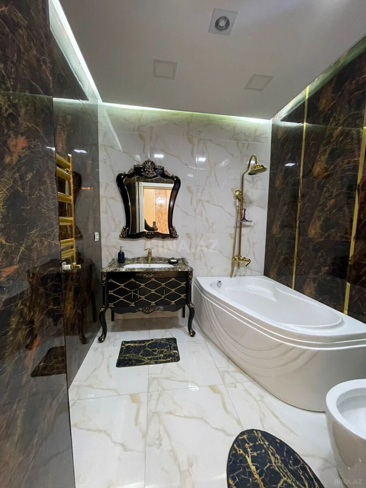 Kirayə verilir 3 otaqlı mənzil 170 m²