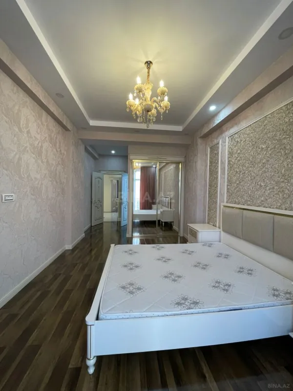 Kirayə verilir 3 otaqlı mənzil 170 m²