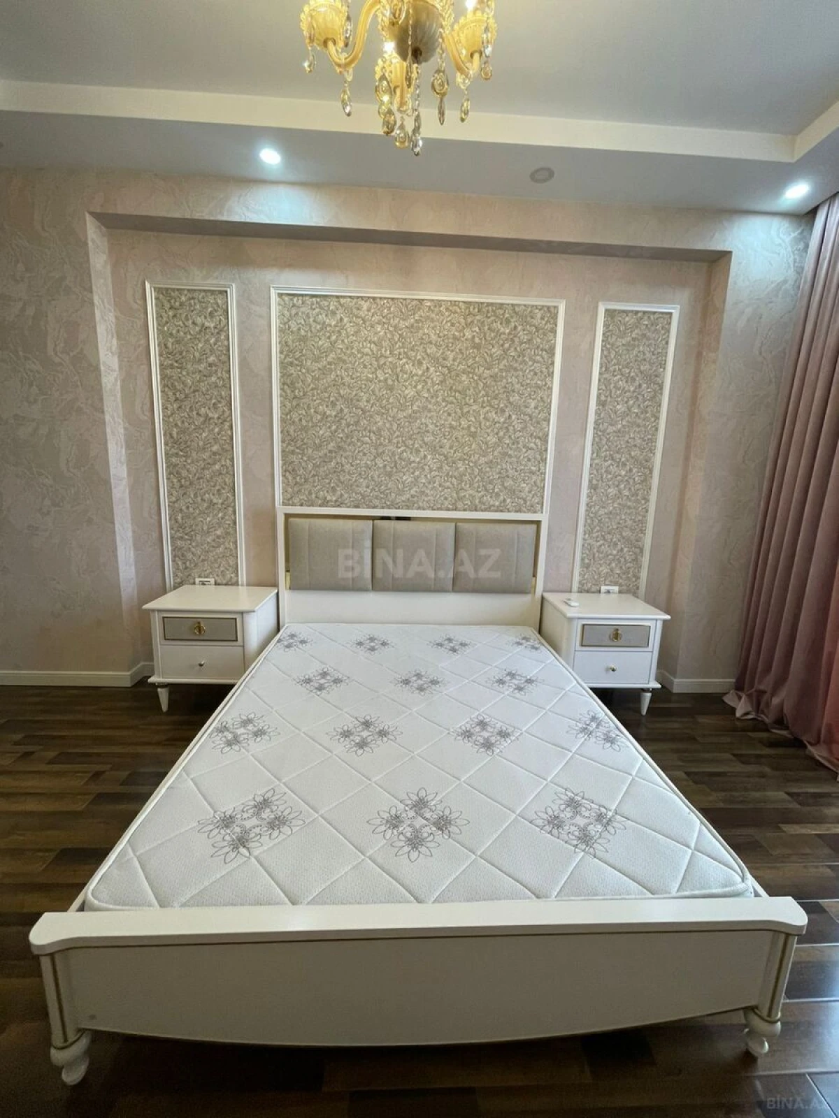 Kirayə verilir 3 otaqlı mənzil 170 m²