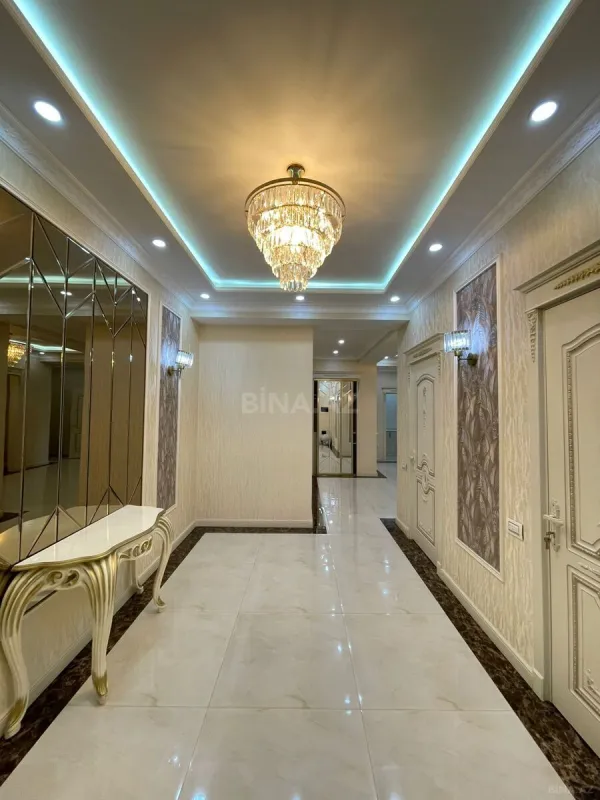 Kirayə verilir 3 otaqlı mənzil 170 m²