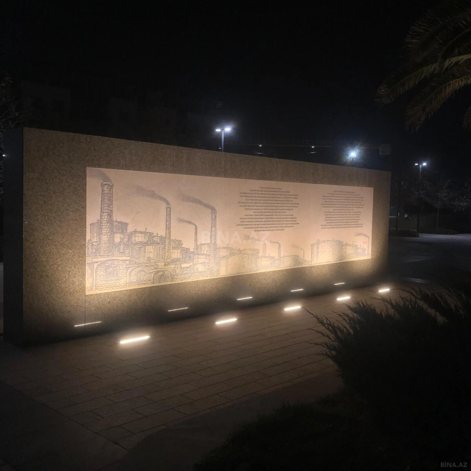 Satılır 4 otaqlı mənzil 176 m²