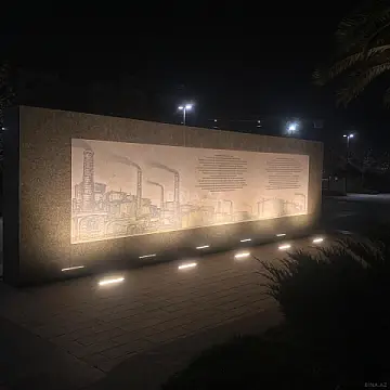 Satılır 4 otaqlı mənzil 176 m²