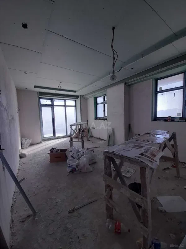 Satılır 3 otaqlı mənzil 148 m²