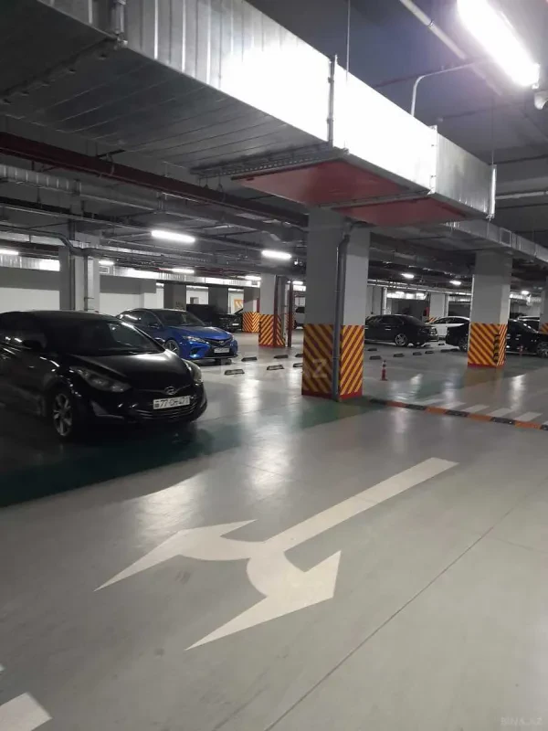 Satılır 3 otaqlı mənzil 148 m²