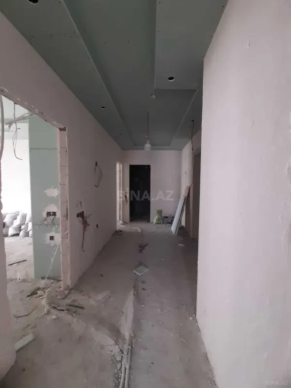 Satılır 3 otaqlı mənzil 148 m²
