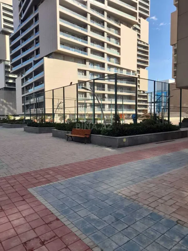 Satılır 3 otaqlı mənzil 148 m²