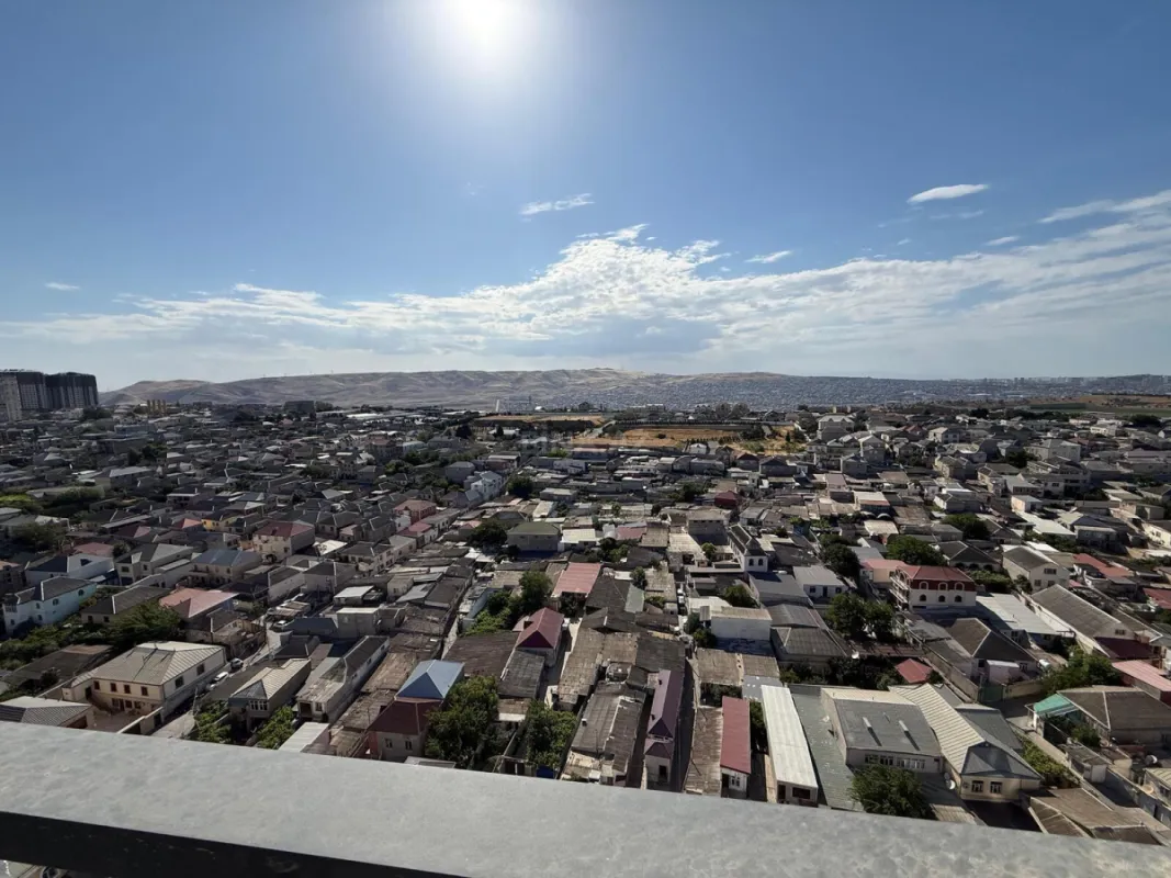 Satılır 3 otaqlı mənzil 77.7 m²