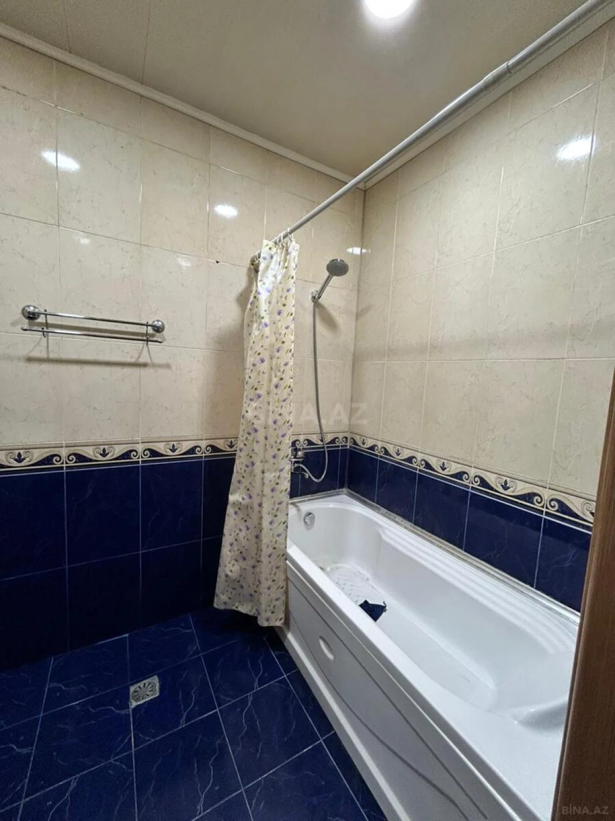 Kirayə verilir 3 otaqlı mənzil 87 m²