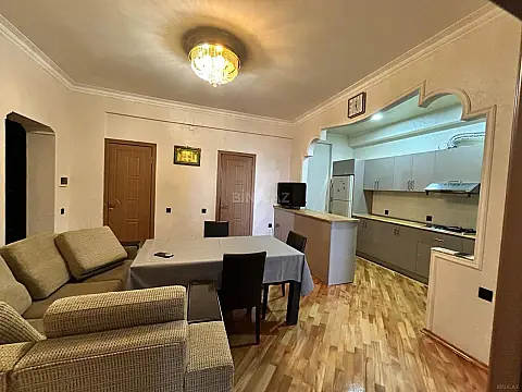 Kirayə verilir 3 otaqlı mənzil 87 m²