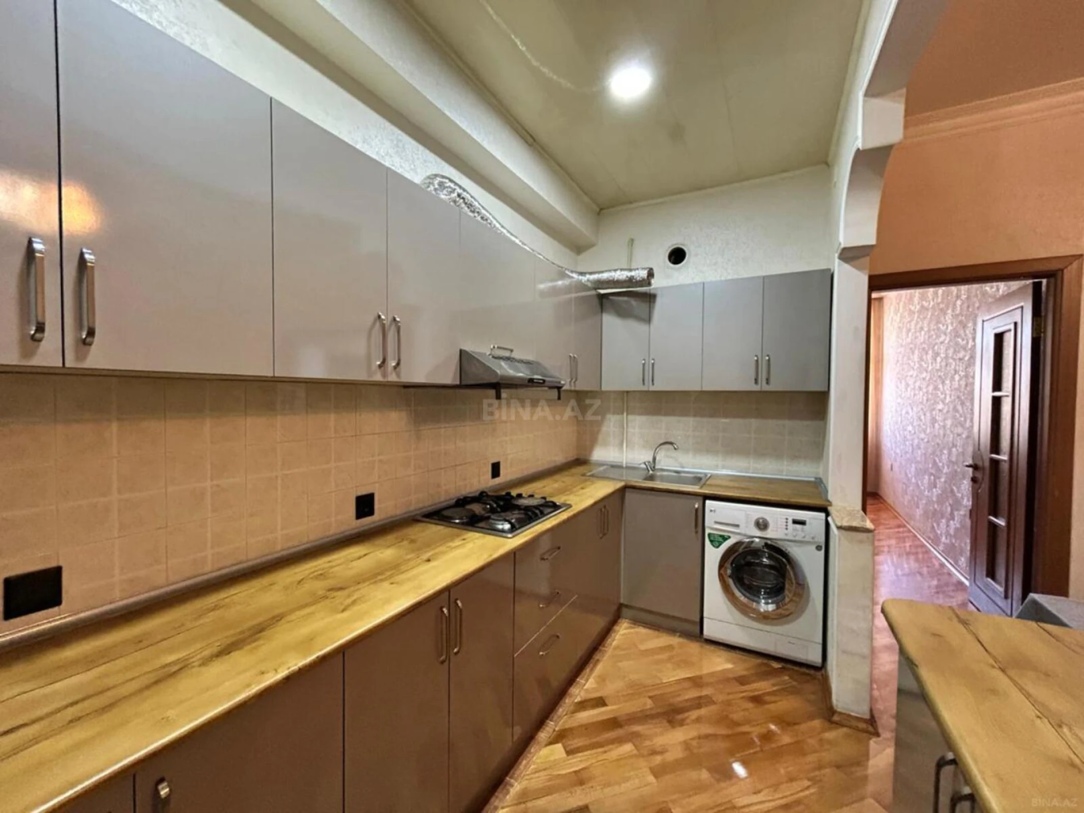 Kirayə verilir 3 otaqlı mənzil 87 m²