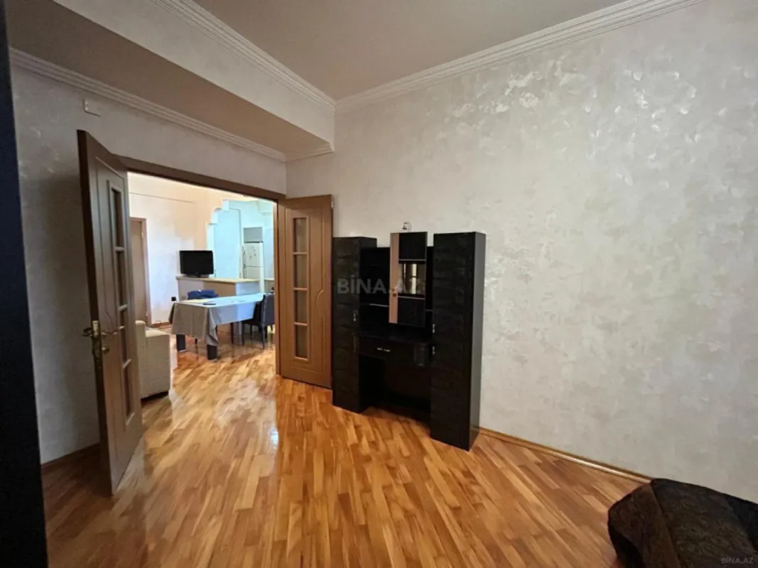 Kirayə verilir 3 otaqlı mənzil 87 m²