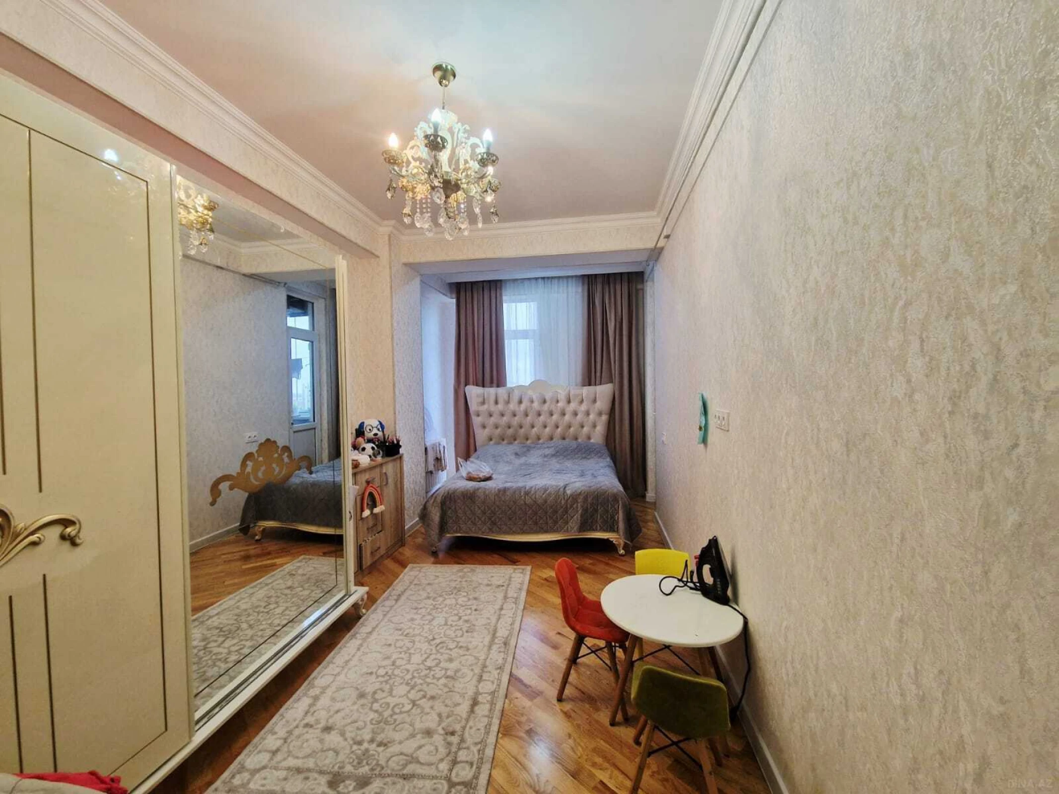 Satılır 2 otaqlı mənzil 62 m²