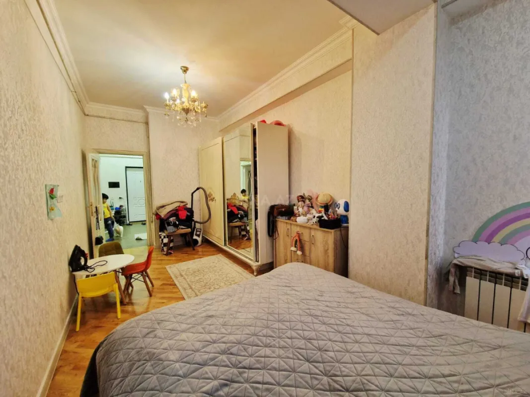 Satılır 2 otaqlı mənzil 62 m²
